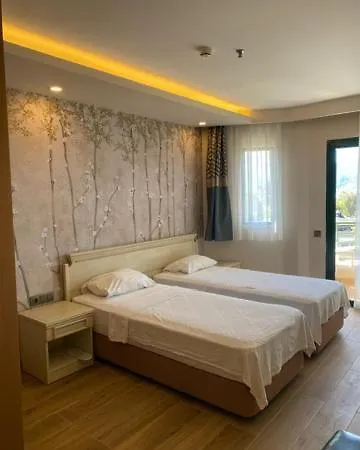 Mutlu Otel