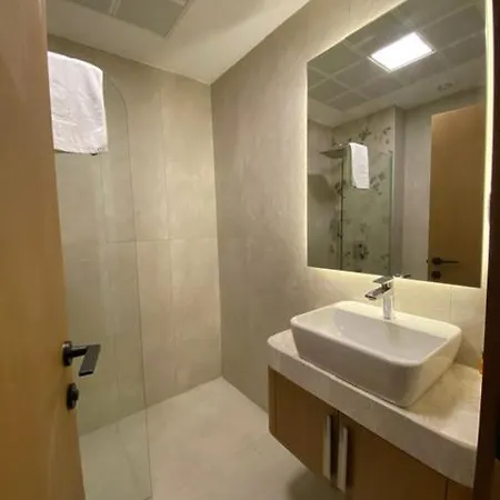Mutlu Otel
