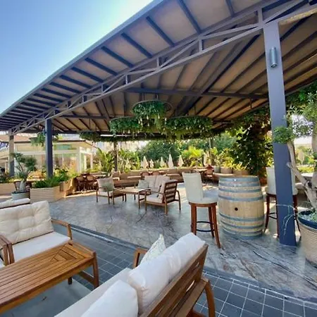 Otel Mutlu